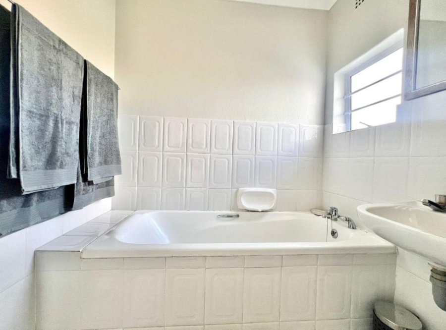 3 Bedroom Property for Sale in Marina Martinique Eastern Cape